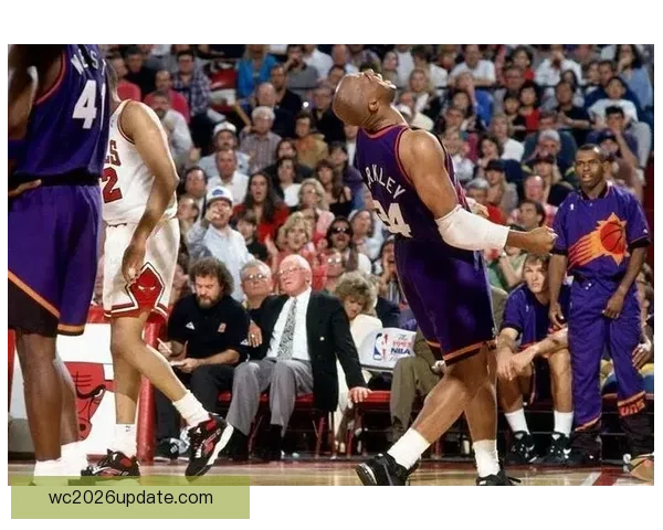 巴克利公开支持体罚教育认为打屁股有助于孩子记住教训